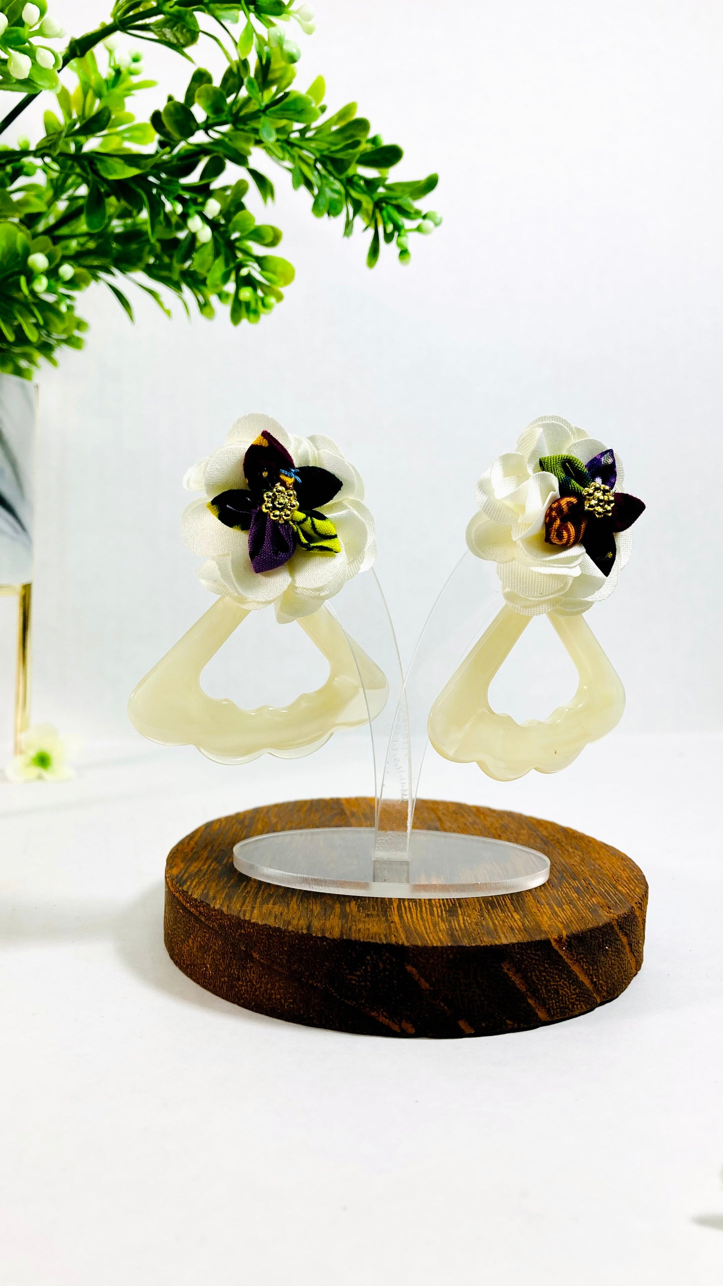 Tania Resin Earrings