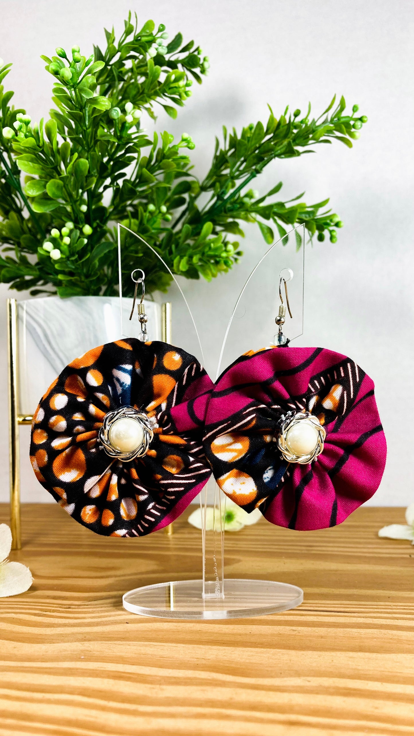 Leiska Flower Earrings