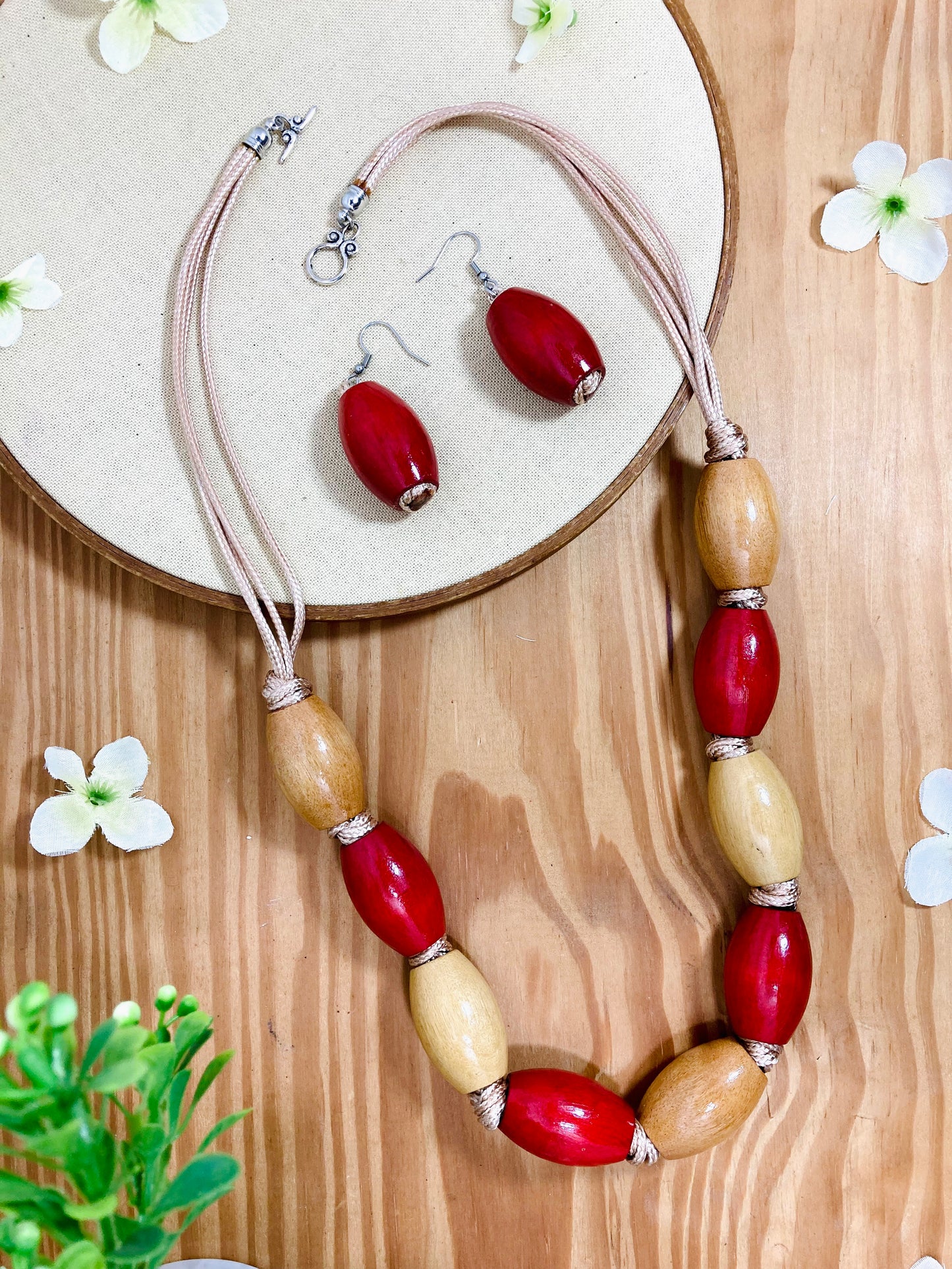Rosa Wood Necklace