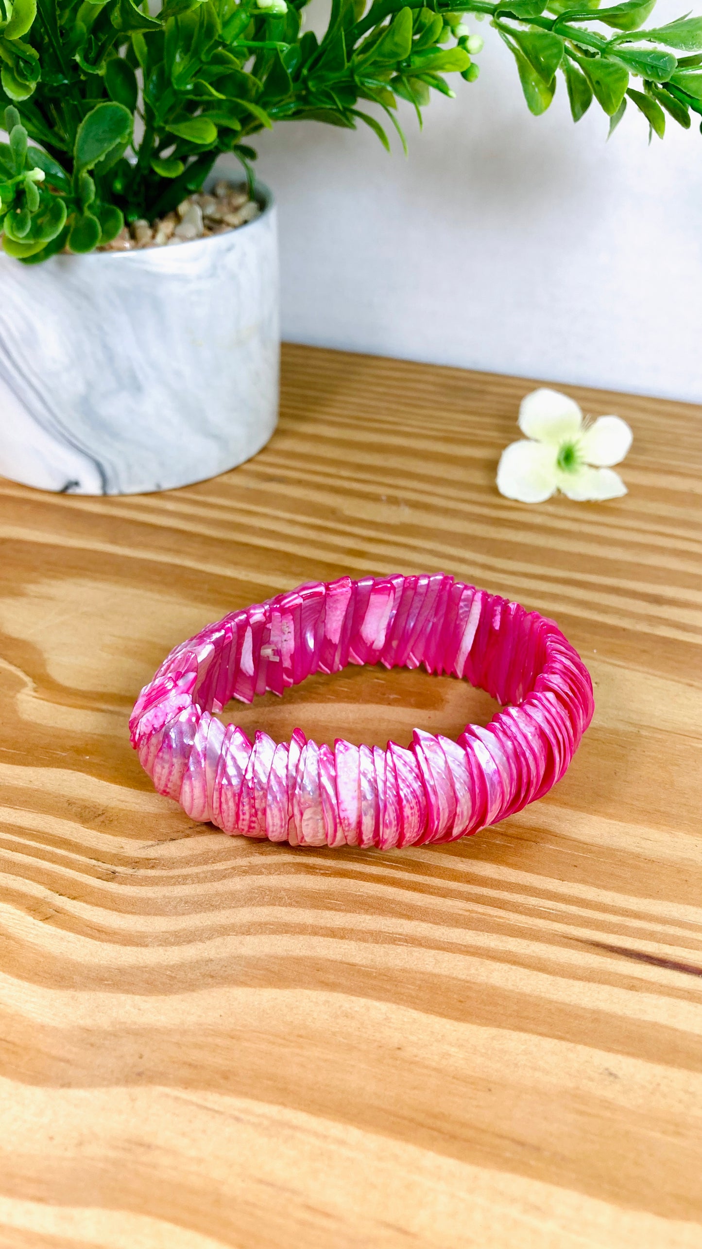 Anaya Pink Shell Stretch Bracelet